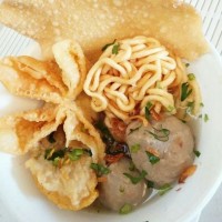 Pangsit Goreng/pcs Bakso 2 Nyonya